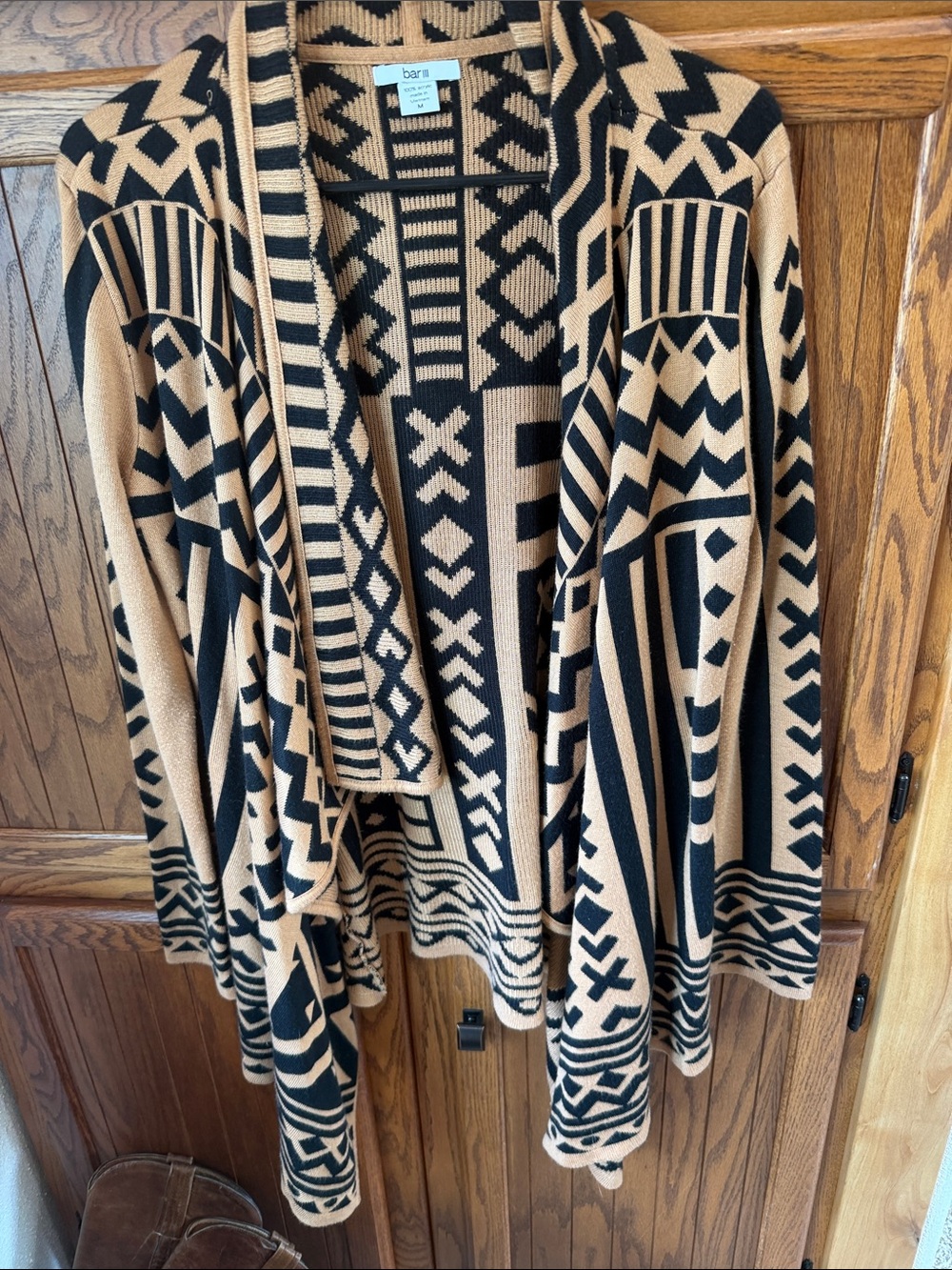 Bar III Black and Tan Geometric Open-Front Poncho Cardigan